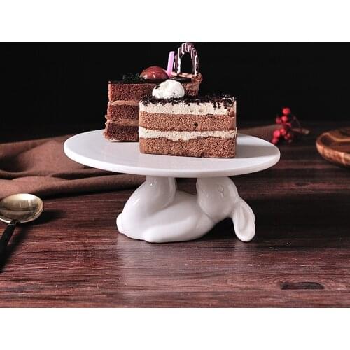 Tall Feet Ceramic Cake Pan Cute Rabbit Cake Tray Snack Cake Stand Decoration Display Stand White Bread Dessert Plate Sushi Plate