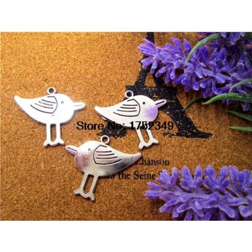 10PCS--Lovely Bird charms, Antique silver Cute Bird Pendants / Charms, DIY Supplies 33x27mm