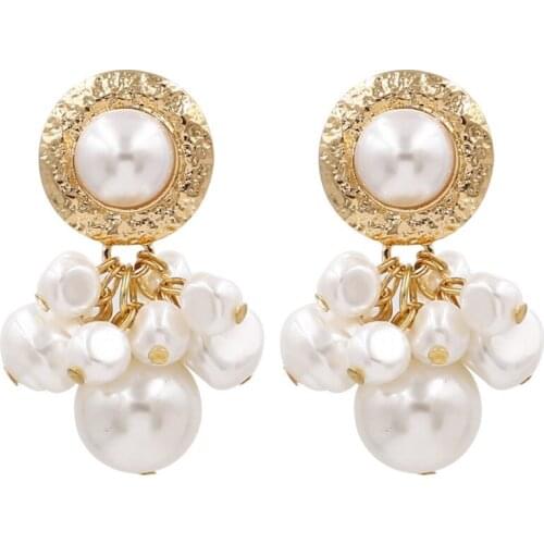 FYSL Light Yellow Gold Color Layer Irregular Shape Pearls Stud Earrings for Women Modern Accessories
