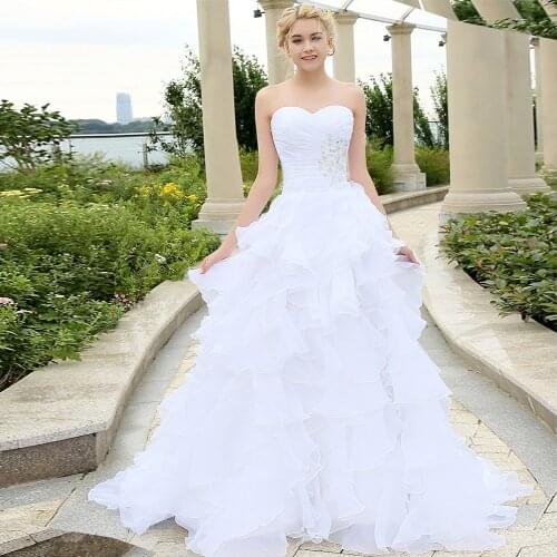 Chic Organza Ball Gown Weding Dress Sweetheart Sleeveless Ruffles White Ivory Bridal Gowns with Beading