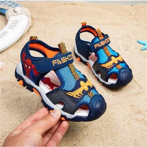DisneyChildrens sandals 2021 summer new boy baotou sandals cuhk child pupil soft bottom beach shoes