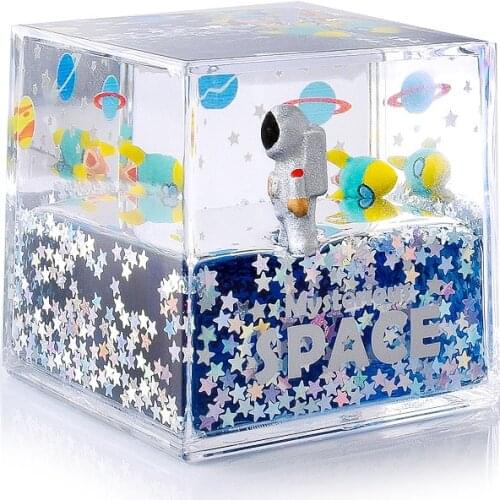 Planet Space Astronaut Quicksand Crystal Model Crafts Micro Landscape Ornament Home Decor Decoration Accessories Gifts