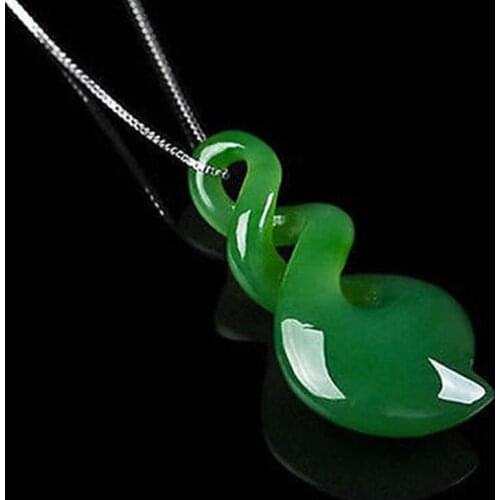 Jewelry Natural china green pure hand-carved heart-shaped pendant necklace