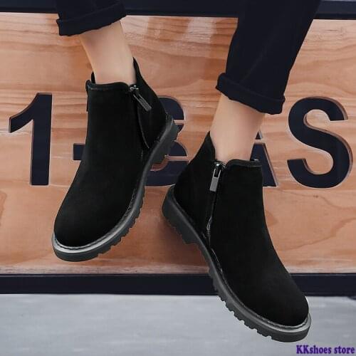 Men Casual Shoes Hot Sale New Outdoor Short Boots Men Fashion Sneakers Classic Comfortable Breathable Shoes Men Vulcanize Shoes