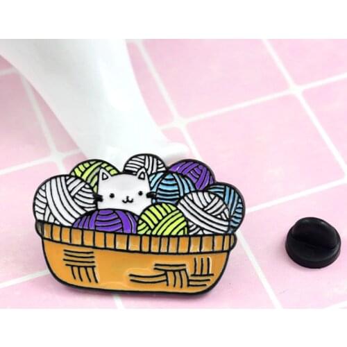 Cartoon Cat Brooch Pins For Women Clothes Badge Icons On The Backpack Brooches Animale Pins Badges Girl Gift