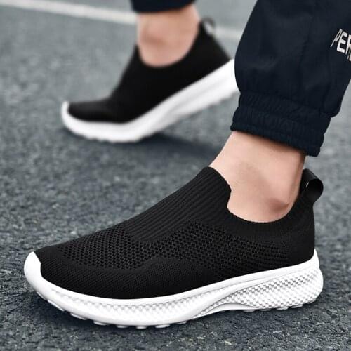 Shoes Men Sneakers One Foot Pedal Sleeve Design Convenient Leisure Sports Street Fashion Shoes