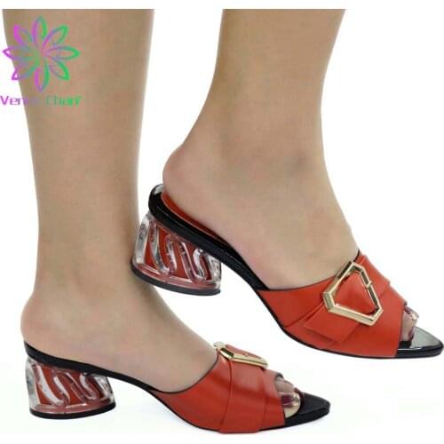 Latest Design African Women Shoes Decorated with Rhinestone Nigerian Party Shoes Elgant Women Pumps Plus Size African Style Shoe