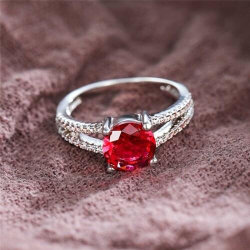 Charm Female Red Crystal Stone Ring Vintage Silver Color Zircon Wedding Rings For Women Dainty Bridal Round Engagement Ring