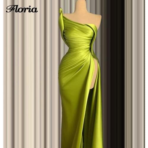 Middle East Women Green Evening Dresses Arabic 2020 Chic Dubai Slit Side Formal Gown Celebrity Prom Dress Robe De Soiree Kaftans