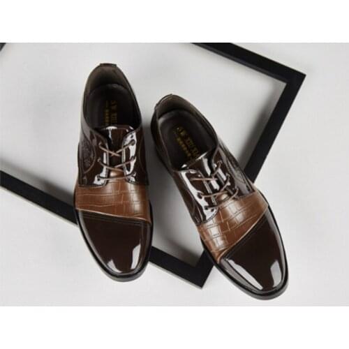 Men Pointed Toe Leather Shoes Wedding Shoes Crocodile Pattern Business Flat Shoes Classic PU Leather Men Dress Shoes Banquet