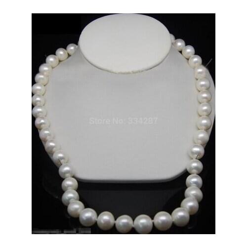 NEW -Natural 9-10mm white Natural freshwater pearl necklaces 25"Long
