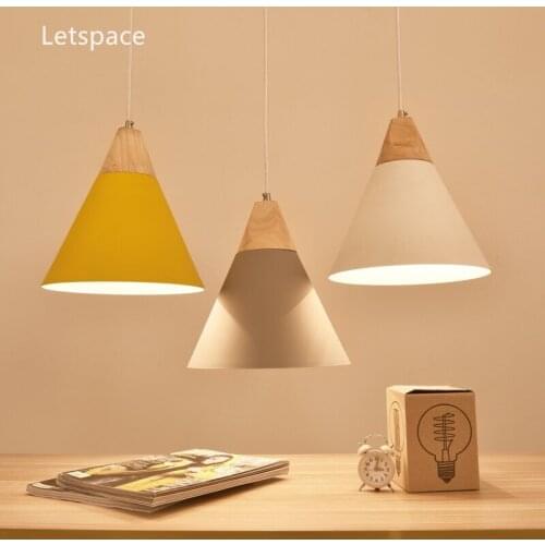 Modern simple dining room hanging lamp Personality coffee shop hardware pendant Bar creative restaurant lights Office wood lamps