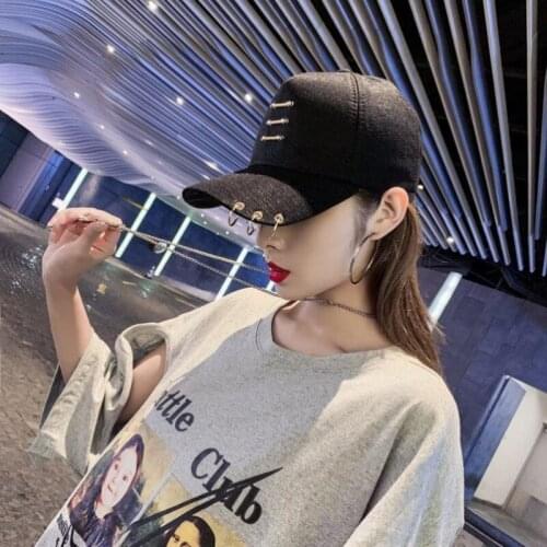 Personality Ladies Hats and Stars with The Same Style of Baseball Caps Outdoor Sports Stage Performance Hip-hop Cap