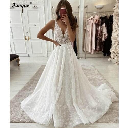 White Lace Wedding Gown A-Line Vestido De Noiva 2021 Sleeveless Deep V-Neck Sexy Bridal Wedding Dress Ivory Robe De Mariage