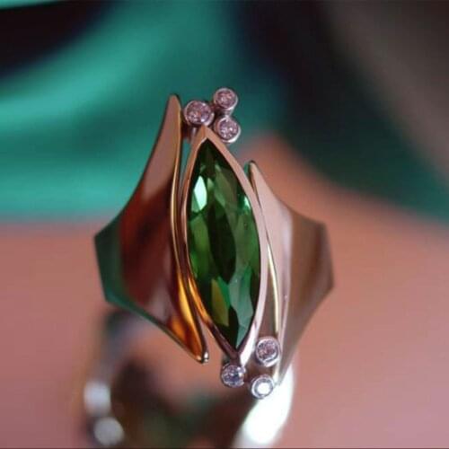 Unique Design Green Color Horse Eye Zircon Ring Fashion Geometric Party Finger Rings For Women Vintage Promise Wedding Ring