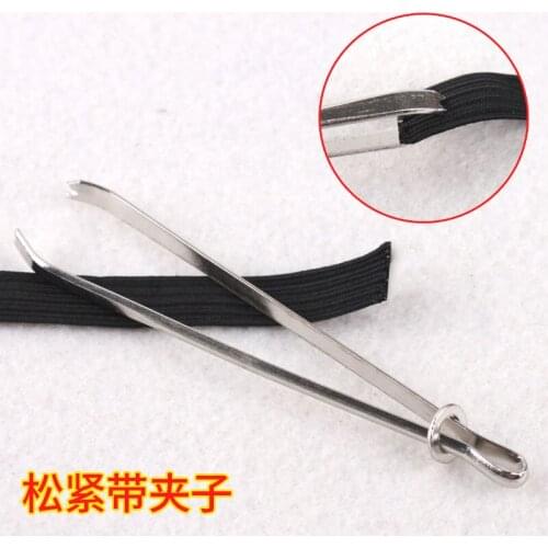 A tool for wearing elastic clips a rubber band threader a DIY tailor bull drawn rope rubber band needle