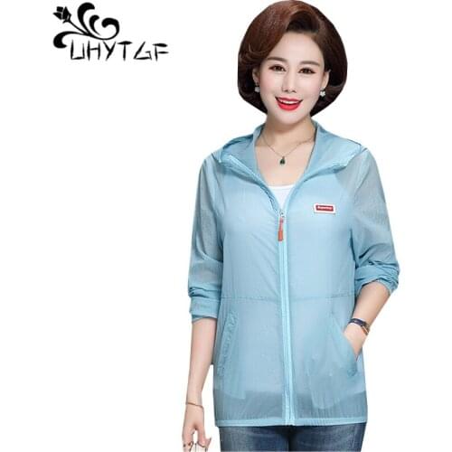 UHYTGF Fashion women Sun protection clothing hooded breathable outdoor summer coat zipper Anti-UV casual thin top plus size 1662