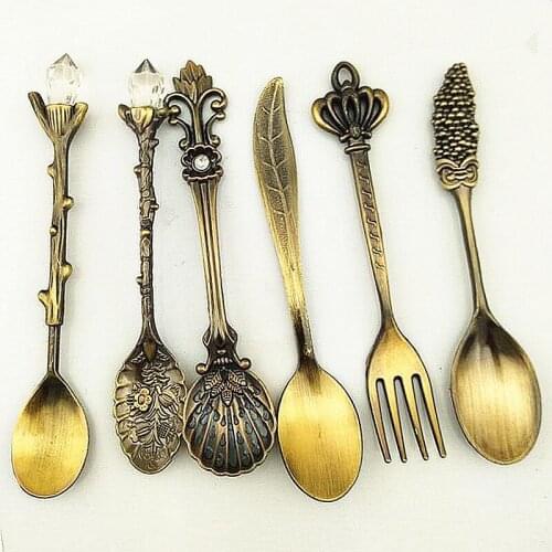 6pcs / set Vintage European Court Tableware Fruit fork coffee spoon cake fork Gold silver bronze Creative alloy small spoon