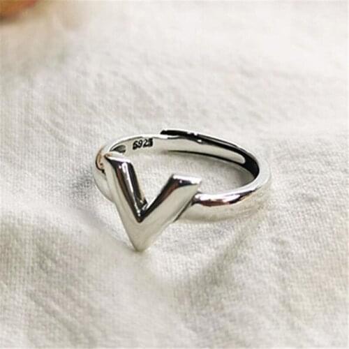 Temperament Womens Silver Color Index Finger Ring Letter V Shape Open Ring Female Cocktail Party Jewelry