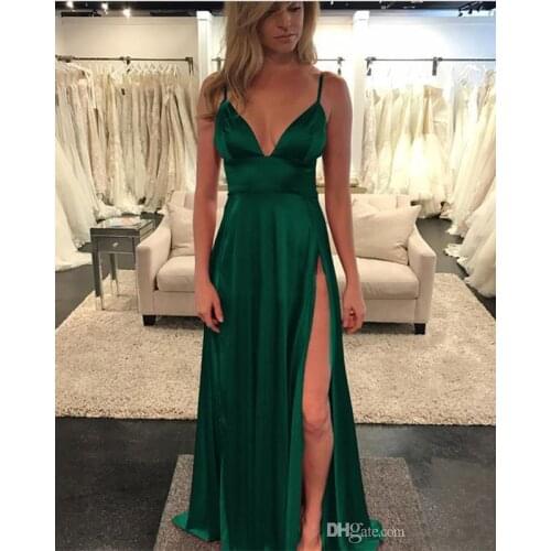Simple Green Satin V Neck Prom Dresses Long Spaghetti Straps High Split Side Formal Evening Party Gowns Robe De Soiree