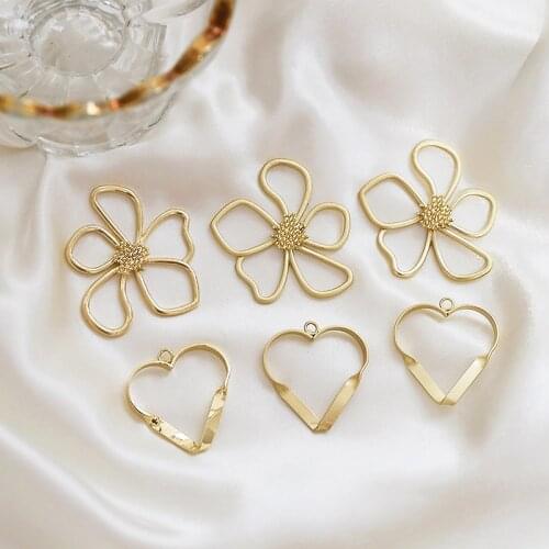 4pcs heart shape Earrings stylish korean style elegant fashion hollow irregular flower pendant hair jewelry earrings accessories
