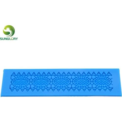 Flower Cake Lace Mat Birthday Decorative Silicone Lace Mold DIY Wedding Decoration Fondant Sugar Lace Cupcake Mold Cake Tools