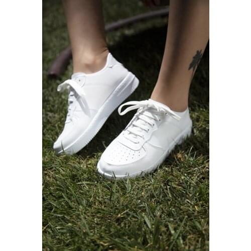 Womens Sneaker Running Shoes Summer Women 'S Shoes Daily Casual White Sneaker Morning Russia Custom 2021 New Design