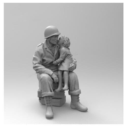 1/35 Scale Unpainted Resin Figure little girl and soldier collection figure
