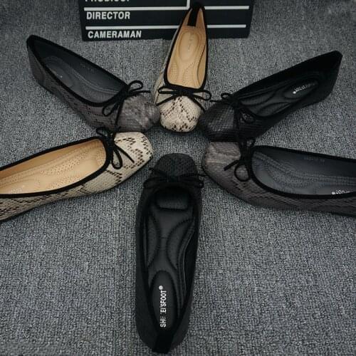 New 2021 Snake Print Womens Flat Square Toe Large Size Comfortable Soft-Soled Ballet Shoes Fashion Bow Casual