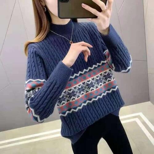 Half high neck loose thick autumn and winter womens sweater 2021 new outer wear western style knitted short inner base shirt