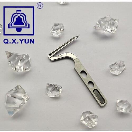 Q X YUN PEGASUS M700 Parts Sewing Machine Looper Made in TAIWAN Good quality 204072