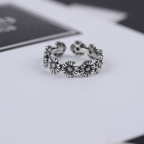 New Trendy Personality Punk Sunflower Rings For Women Lady Resizable Size Rings Party Jewelry Charm Gifts 2021