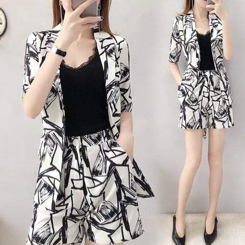 Womens Office Suit 2021 New Korean Fashion Temperament Blazer Dress Women Wide Leg Shorts Waistcoat Two Piece Set Foreign Style