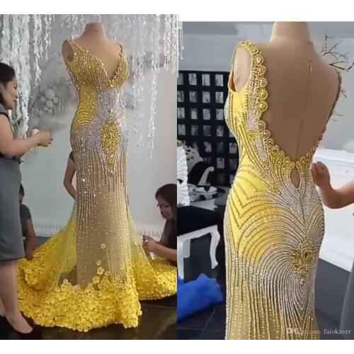 ROSE IN THE BOX V-neck Women Dresses