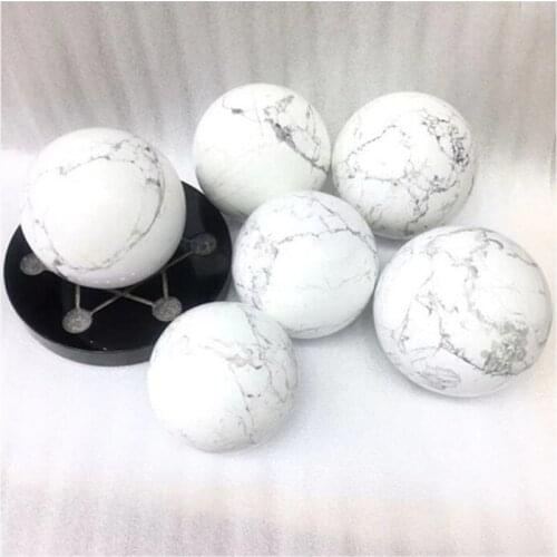 White Howlite Ball Crystals Healing Gemstones For Home Decoration