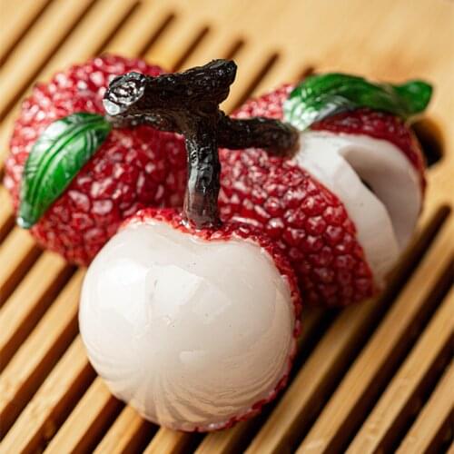 Litchi chinensis resin leechee color change tea pet creative home decoration funny fruit ornament small size house warming gift