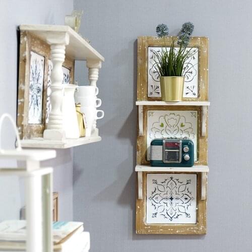 Retro shabby chic wooden decorative wall shelf