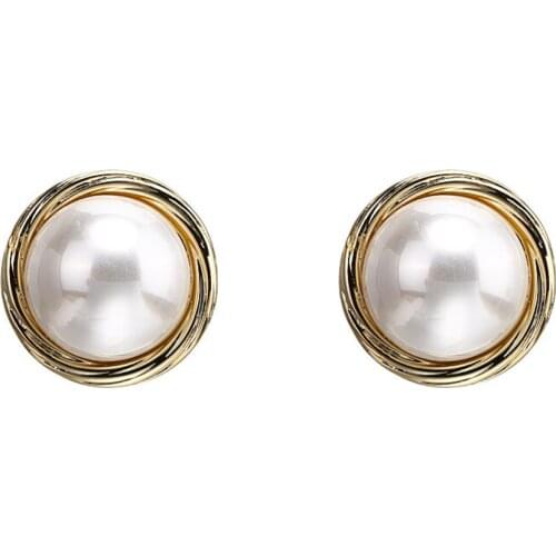 Quwix Women's Gold Earrings