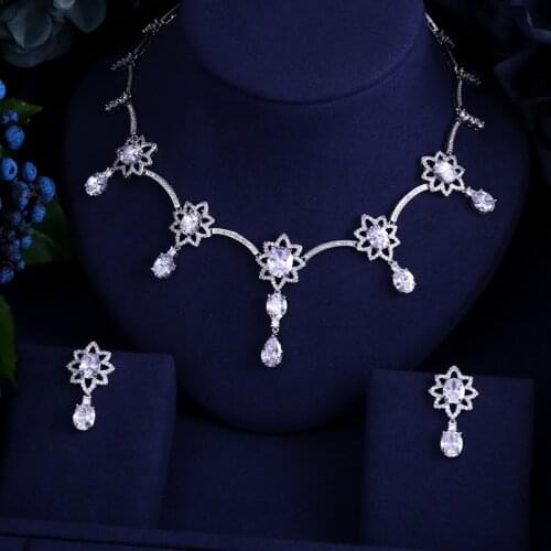 Luxury white gold-color Elegant Sunflower Shape Bridal Cubic Zircon Necklace Earrings Sets Wedding Jewelry Sets For Women