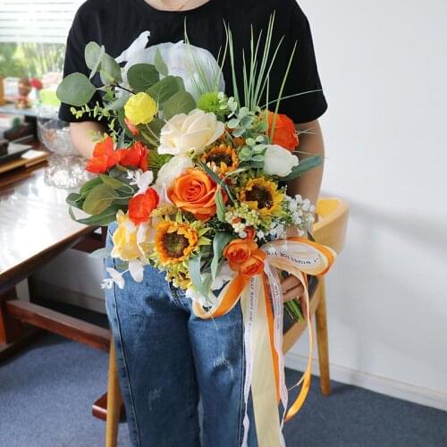 Colorful Bride Holding Flowers Romantic Wedding Bride Bouquet Rose Sunflower Bridal Bouquets Bridesmaid boque de Mariage Party
