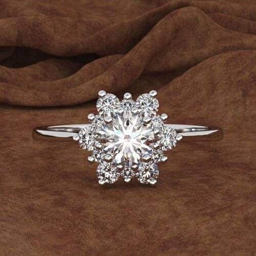 Classic Crystal Snowflake Ring Fashion Lady Silver color Engagement Ring Jewelry for Women Wedding Ring Valentines Day Gift