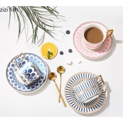 Northern European Ceramics Coffee Cup Set with Spoon and Dish Home Use Afternoon Tea Set Flower Tea Cup 220ml Mug As A Gift