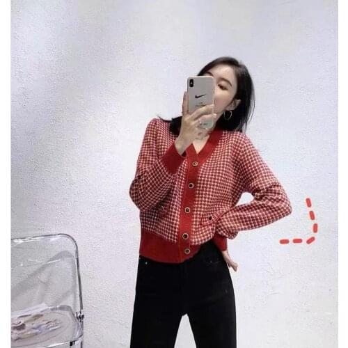 Plaid knitted cardigan womens long-sleeved 2021 autumn and winter new style Korean fashion V-neck loose short sweater jacket