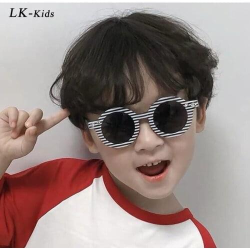 LongKeeper Trendy Kids Sunglasses Boys Girls Round Diamond Stripe Frame Sun Glasses Children UV400 Eyewears Shades Okulary