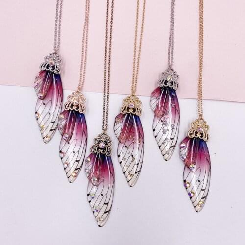 Fairy Purple Gradient Resin Butterfly Necklaces for Women Clear Arcylic Gold Color Metal Butterflies Choker Pendant Necklace