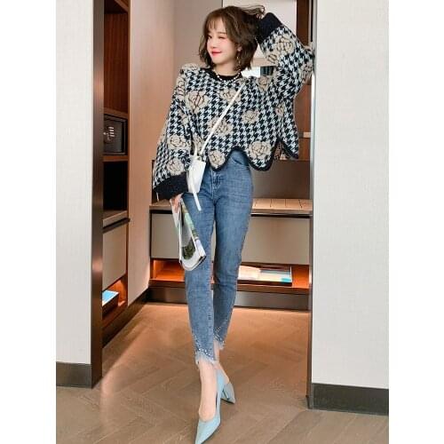 Fashionable joker female foot nail bead irregular hair fringed cultivate ones morality jeans new winter 2020