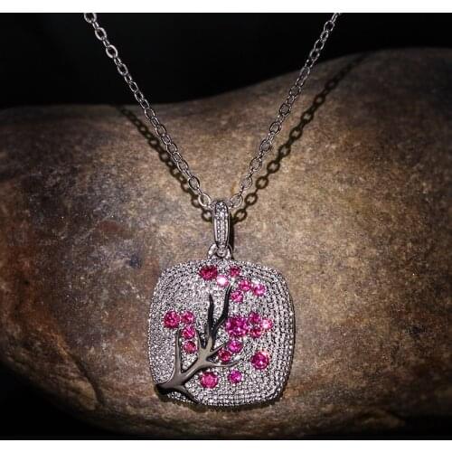 Trendy Elegant Temperament Pendant Necklace for Women Fashion Crystal Flower Plum Tree Branch Blossom Charm Necklace Chain