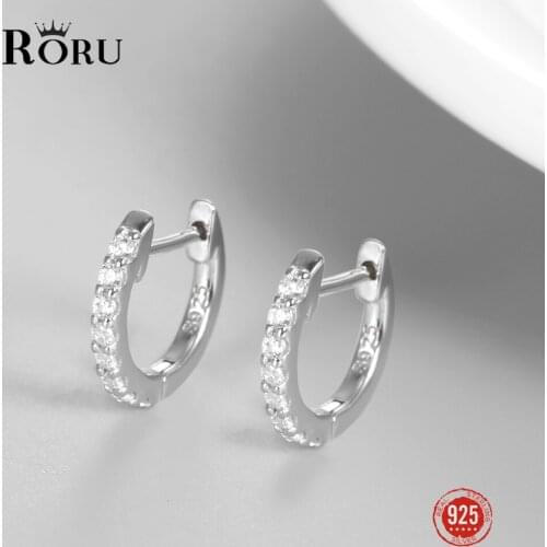 Sterling Silver 925 Hoop Earring Zircon Circle Shiny Earrings Simple Fashion Silver Earrings Noble Jewelry for Women
