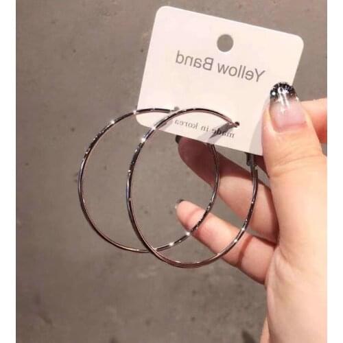 Large hoop earrings female round earrings Korean simple temperament earrings exquisite retro metal elegant Womens Earrings