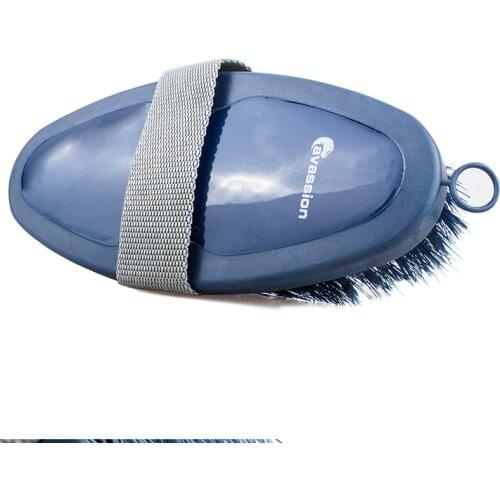 Non-slip soft brush horse brush tool